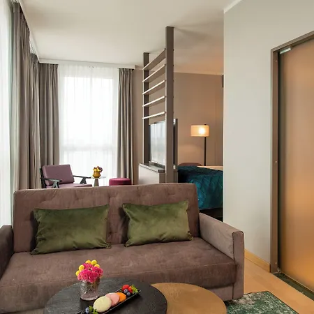 Hotell Leonardo Royal 4*