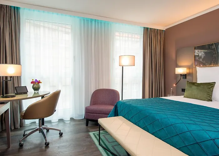 Leonardo Royal Hotel 4*